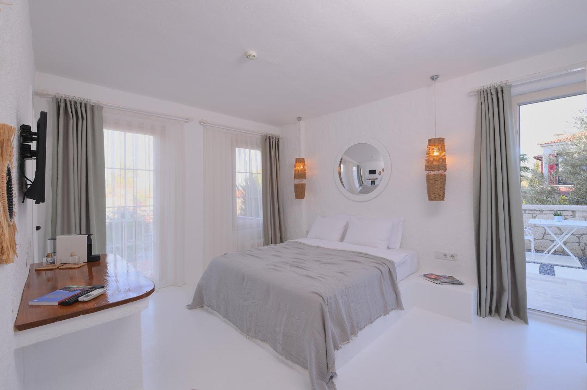 Peremere Alacati Otel Экстерьер фото