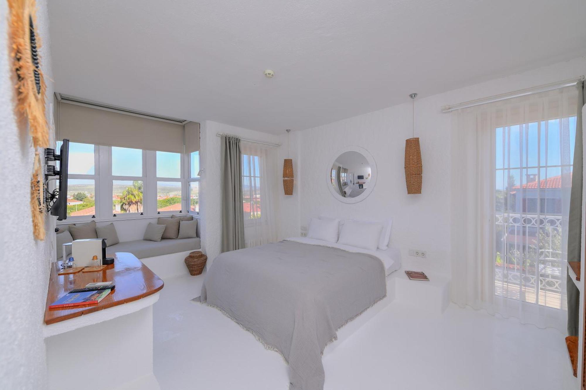 Peremere Alacati Otel Экстерьер фото