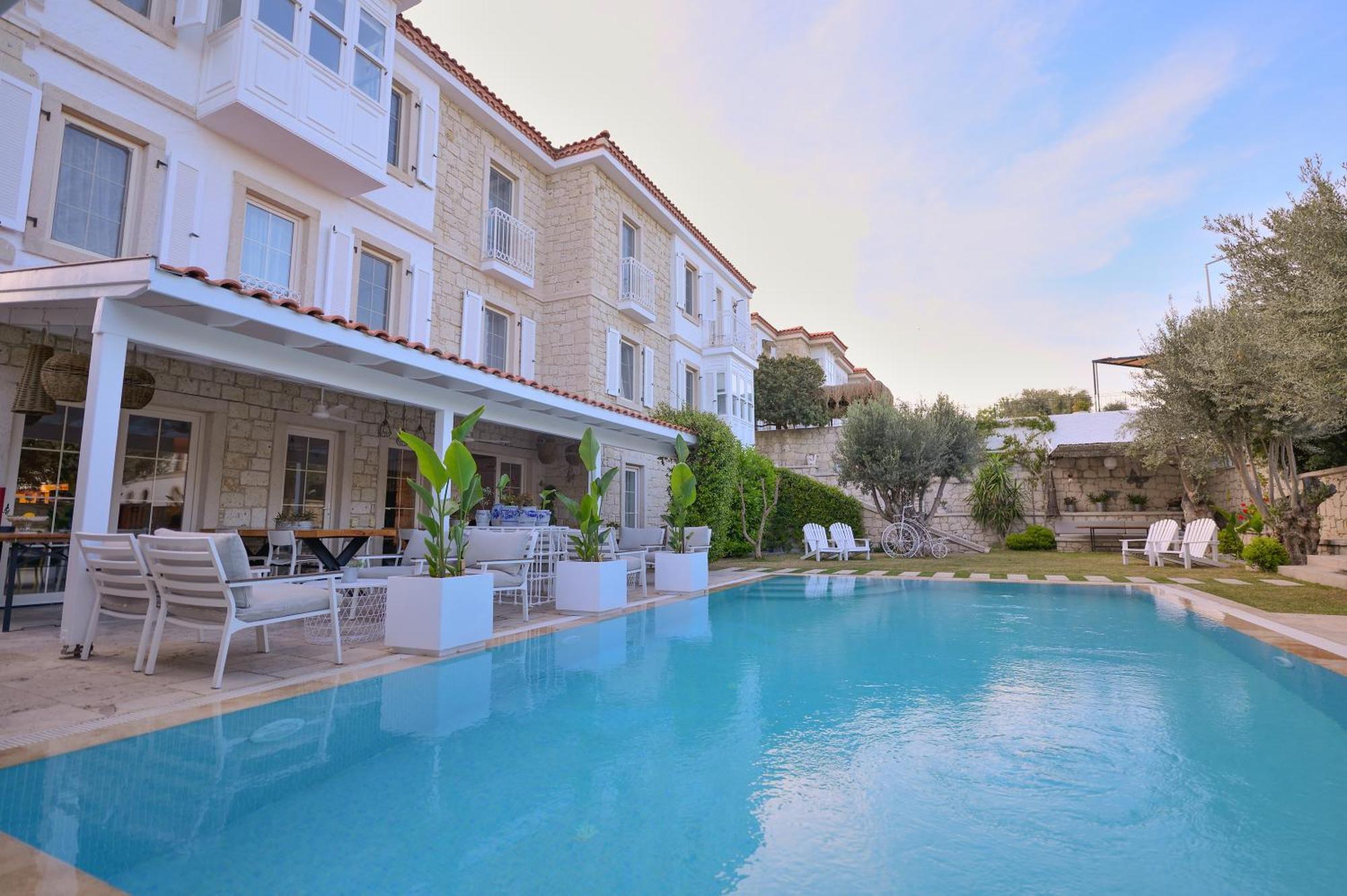 Peremere Alacati Otel Экстерьер фото